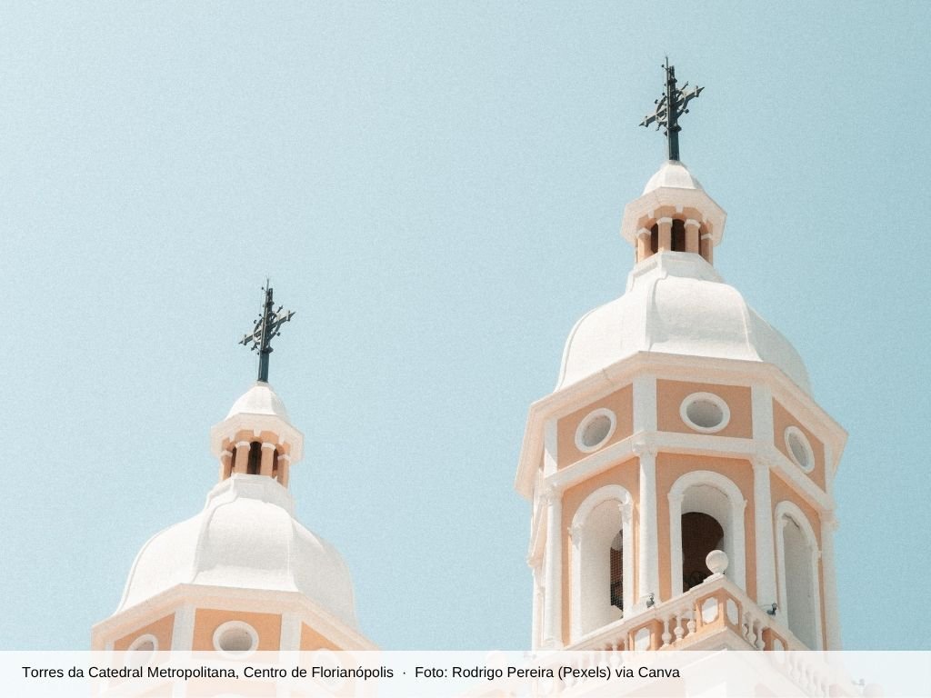 Torres da Catedral Metropolitana de Florianópolis